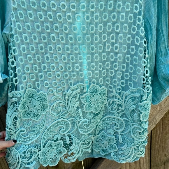 Hannah Boho Gauzy Textured Aqua Blue Lace Front Lined Cropped Sleeve Blouse - Picture 3 of 7